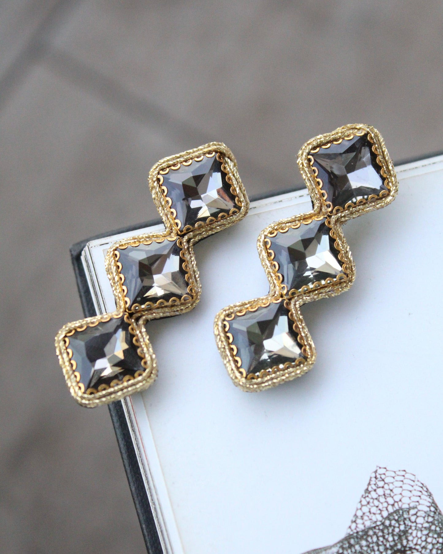 Aros Atria Negro