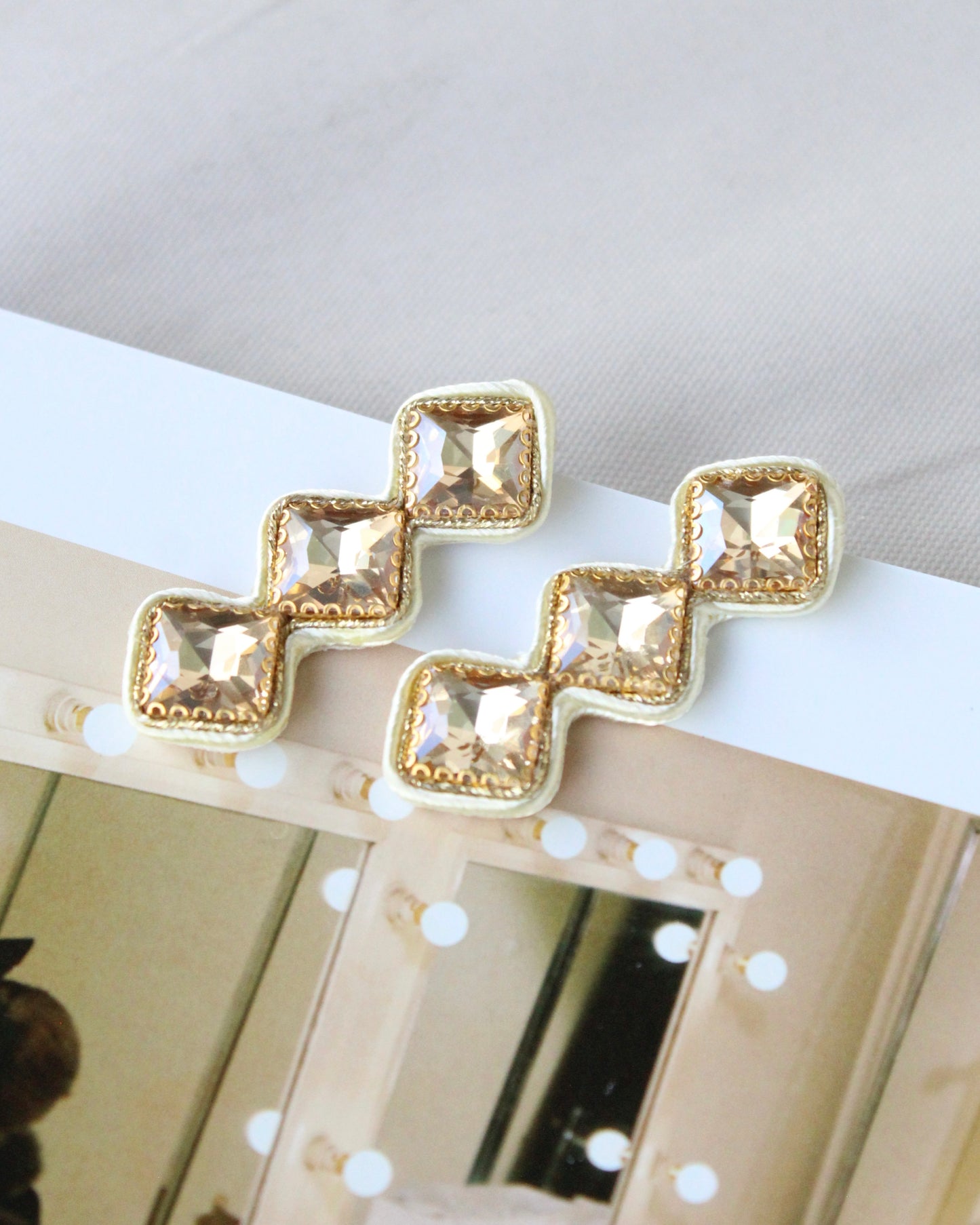 Aros Atria Dorado