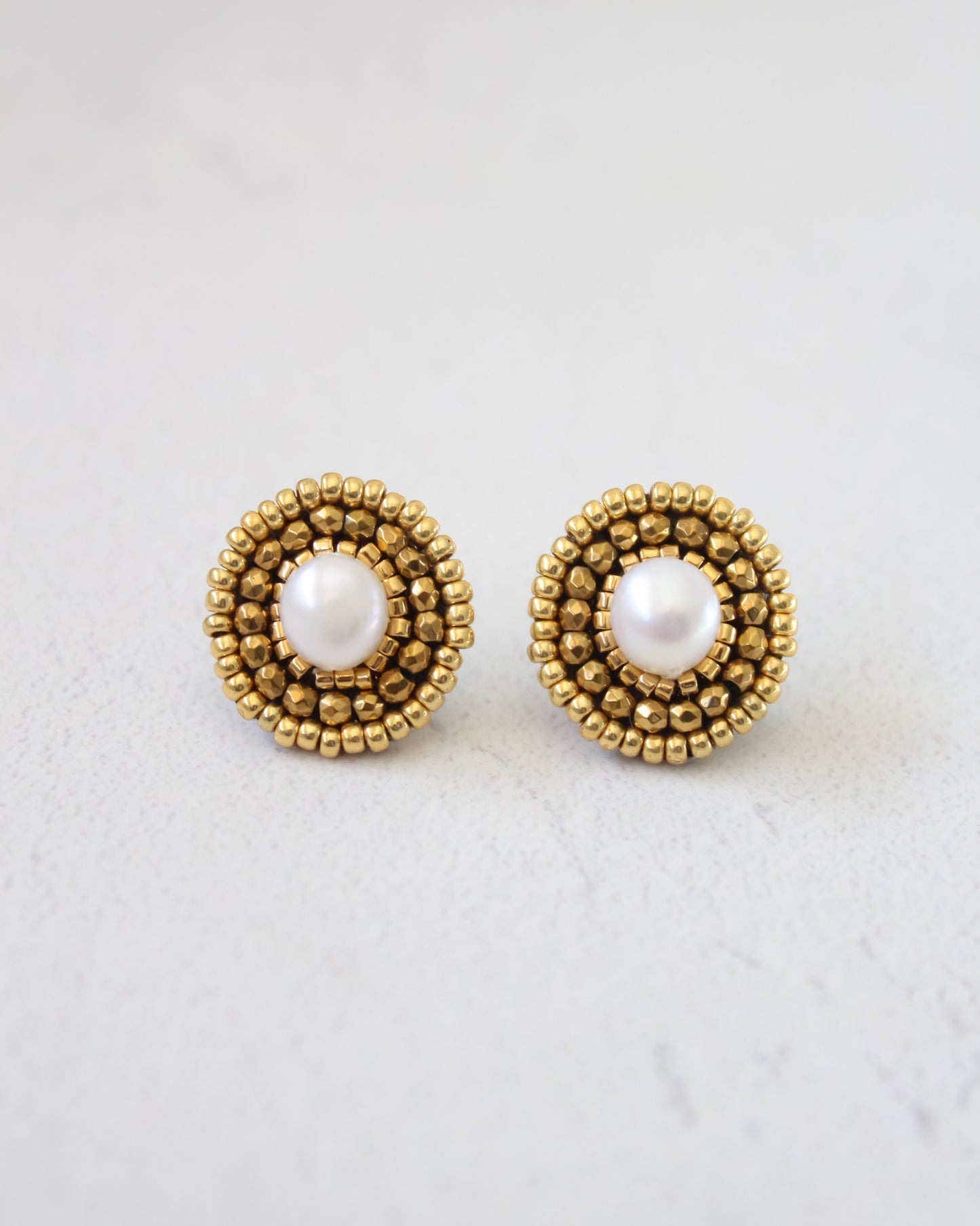 Aros Oro Perla Blanca