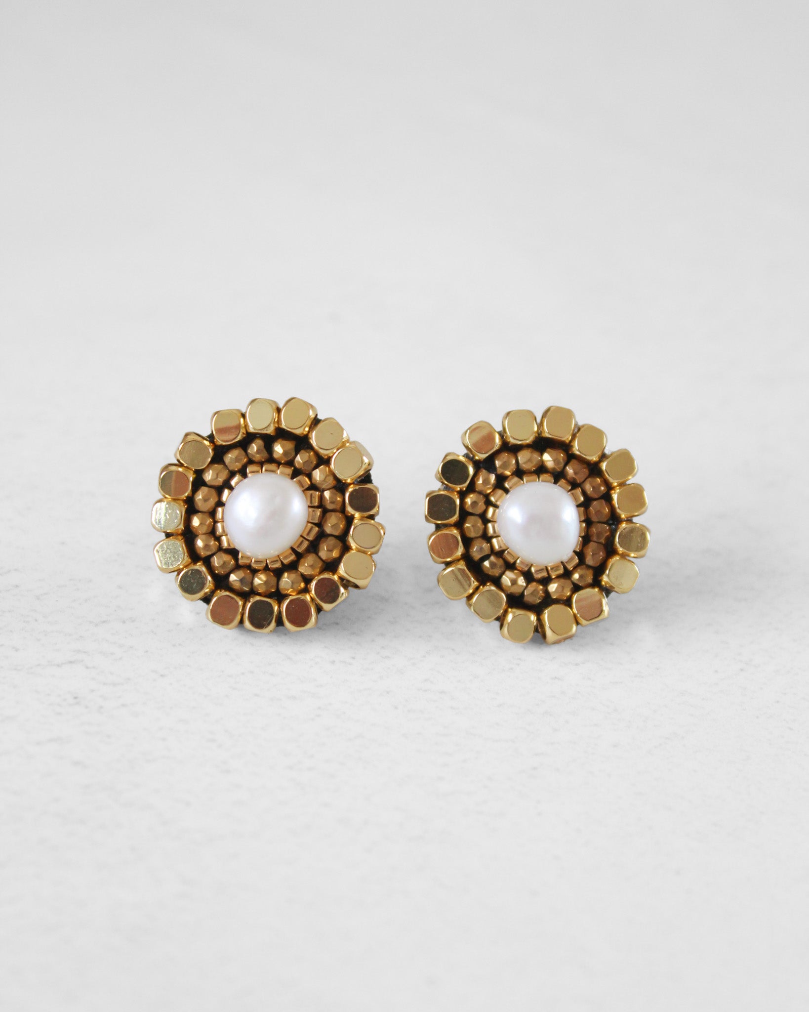 Aros Oro Perla Blanca