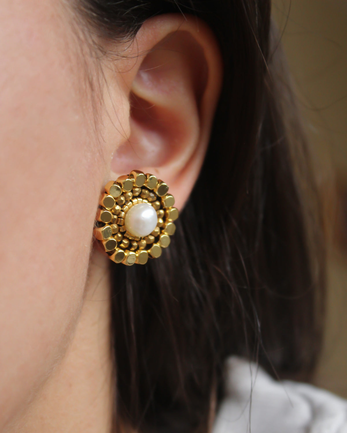 Aros Oro Perla Blanca